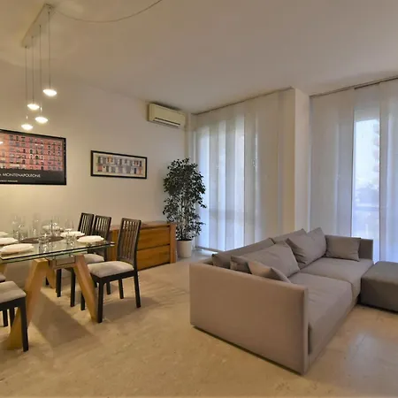 Lägenhet Bacchiglione Garden View By Interhome Milano